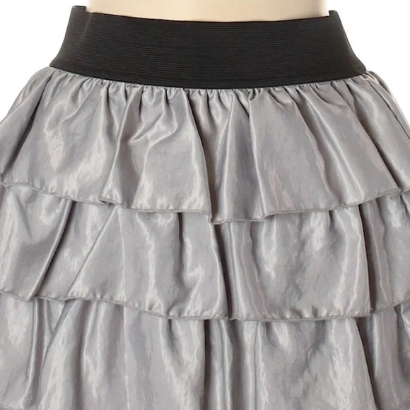 Material Girl Silver Metallic Ruffled Mini Skirt - Picture 6 of 12